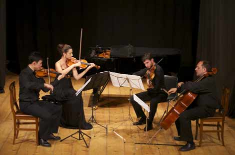 Students play Shostakovich Quartet No.8