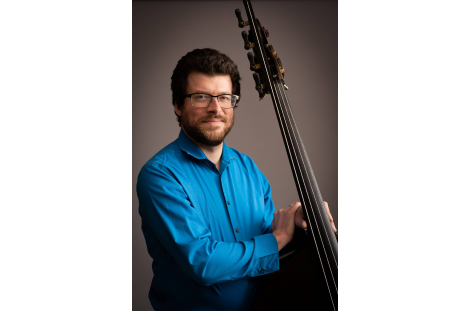 Jon McCullough-Benner, double bass