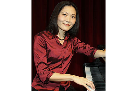 Yun-Ling Hsu, piano