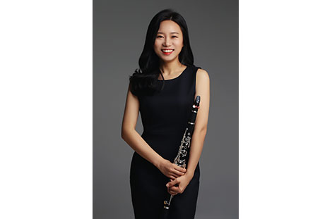 Mina Ahn, clarinet