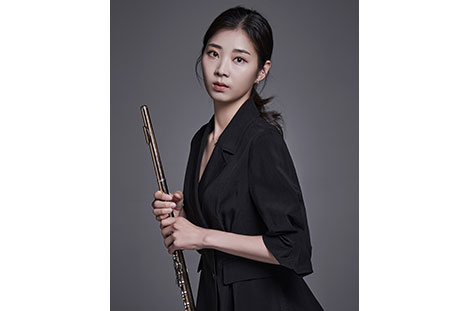Dr. Sulina Baek, flute