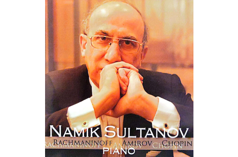 Namik Sultanov, piano