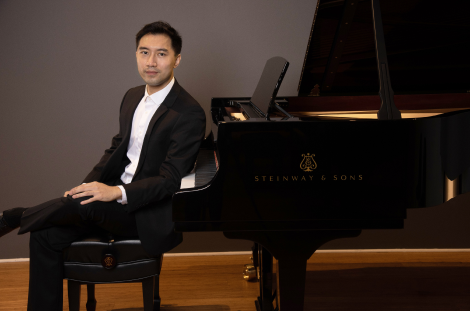 Rixiang Huang, piano