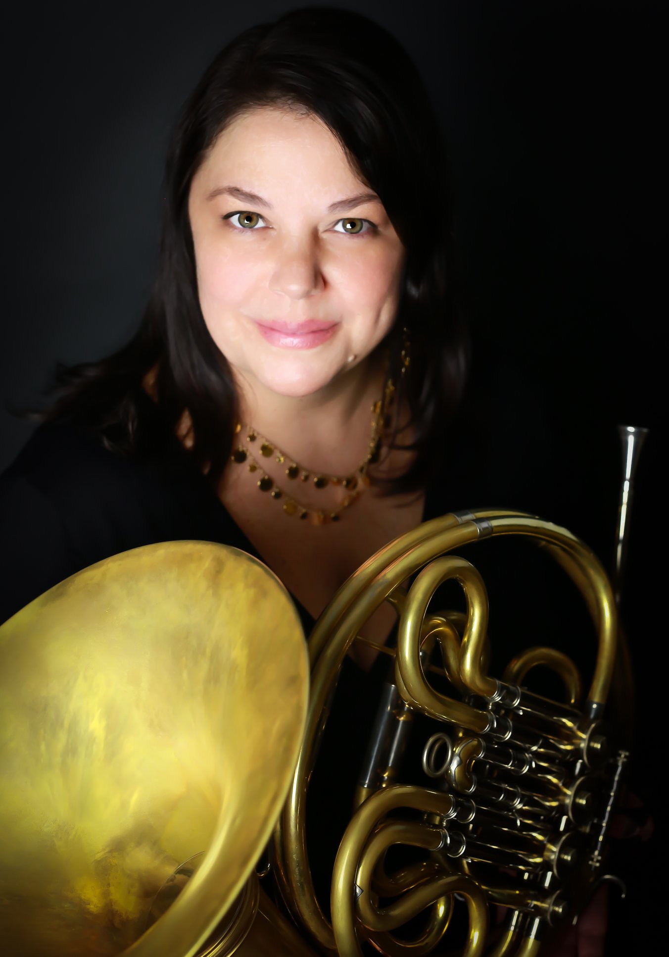 Lyndsie Wilson, horn