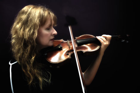 Alessandra Cuffaro violin