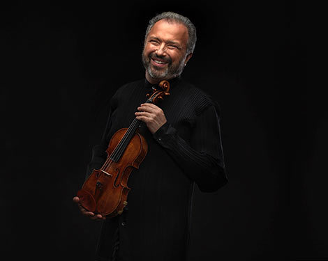 Violinist Dmitry Sitkovetsky, will give a violin master class at InterHarmony.