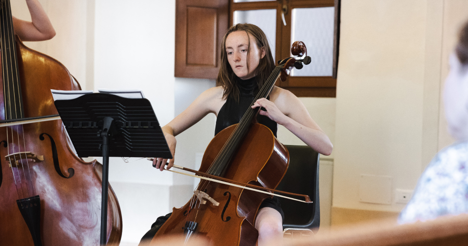 cello student